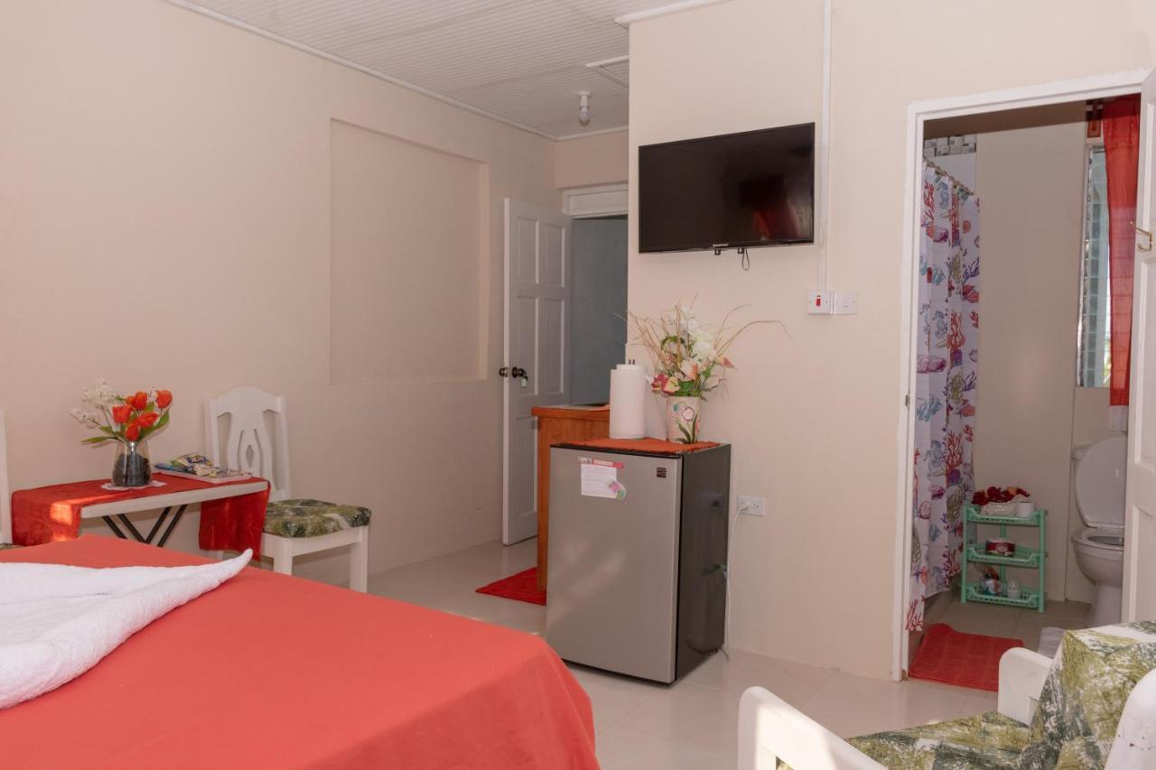Edtricias Apartments Christ Church Ngoại thất bức ảnh