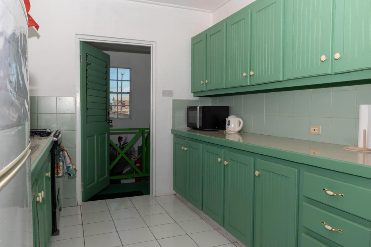 Edtricias Apartments Christ Church Ngoại thất bức ảnh