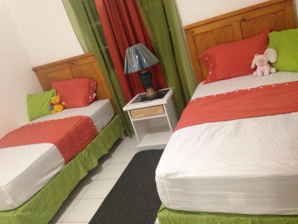 Edtricias Apartments Christ Church Ngoại thất bức ảnh