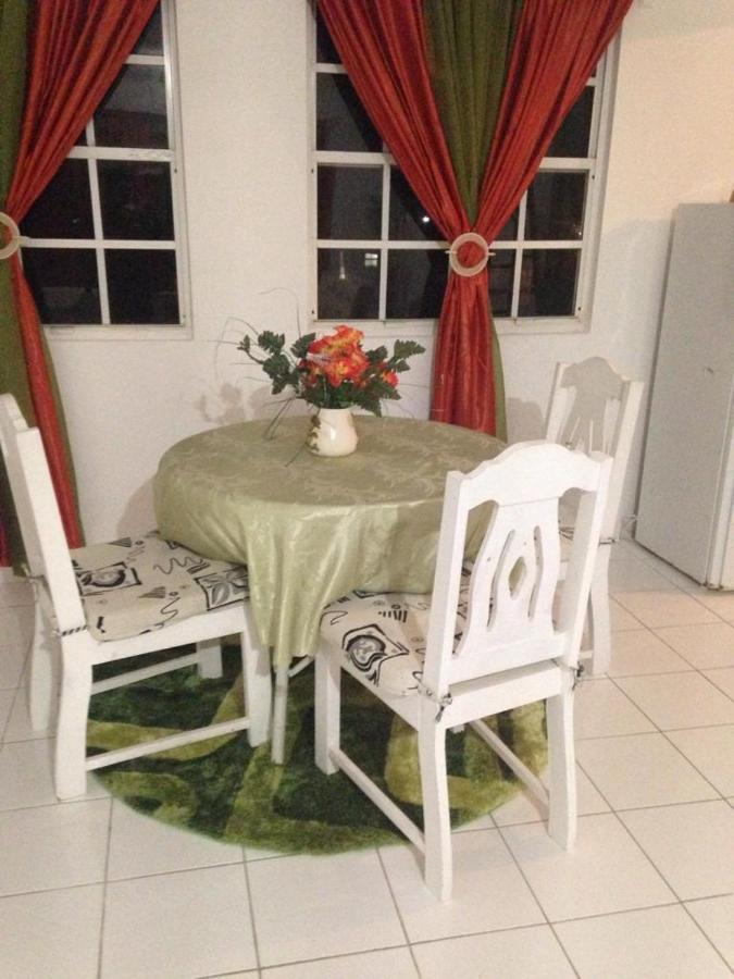 Edtricias Apartments Christ Church Ngoại thất bức ảnh